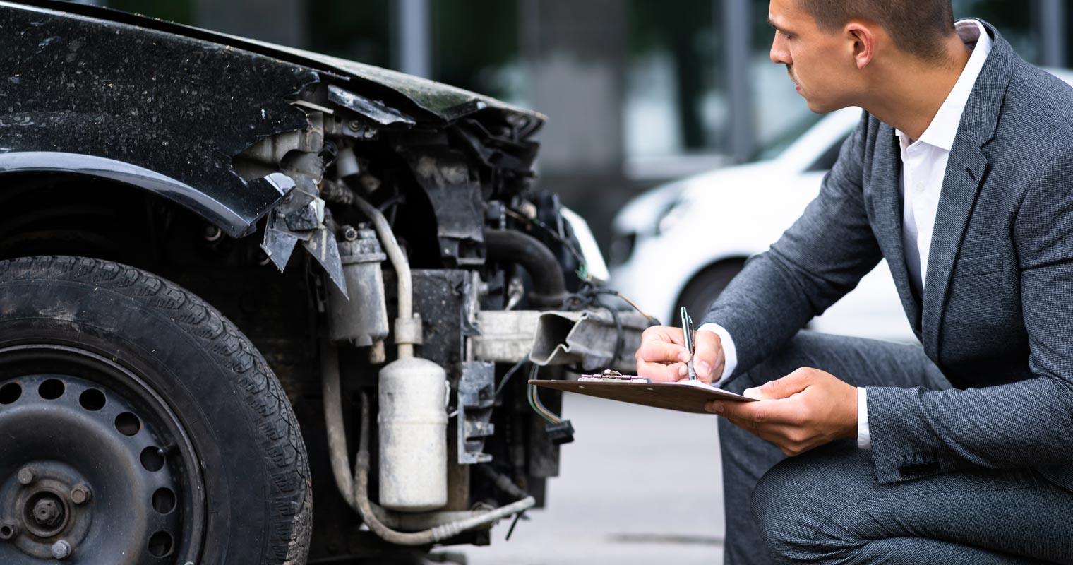 Should You Call Your Insurance Company After a Minor Accident